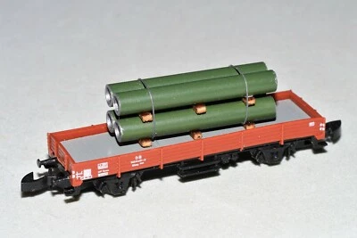 Z Scale Marklin 8610 Low Side Flat Car DB 343 w/ Custom Made 4 Green Pipes Load - Image 1 of 4