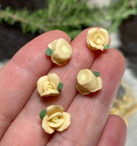 Porcelain Flowers Lot Yellow Beige 10mm DIY Craft Flatback Embellishment 30 pcs - Picture 1 of 5