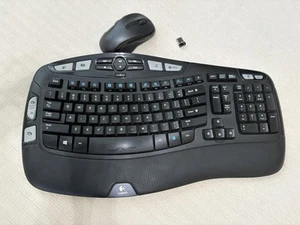 Logitech MK550 Wireless Wave Keyboard and Mouse Combo, tested works! - Afbeelding 1 van 11