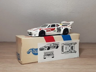 RECORD 1/43 / BASE SOLIDO BMW M1 GARAGE DU BAC - Photo 1/4