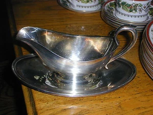 Vintage Gorham Colonial Gravy Boat Saucer Attached Underplate YC 430 Silverplate - Picture 1 of 6