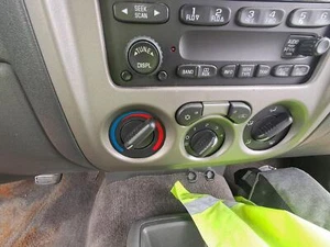 Used A/C Selector Switch fits: 2006 Chevrolet Colorado AC opt C60 Grade A - Picture 1 of 24