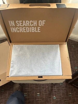 ASUS Notebook Laptop PC E210M  11.6" 64GB eMMC 4GB Windows 10 Num Tab New - Image 1 of 4