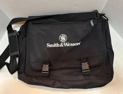 Smith & Wesson Non Padded Laptop Computer Carry Bag 15'' Zipper Opening - Image 1 of 4