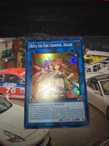 Yu-Gi-Oh! Estampilla de cuarto de siglo Hiita the Fire Charmer, Ablaze (SupR) RA04-EN074 - Imagen 1 de 3