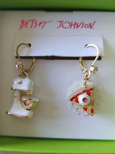 Betsey Johnson Mismatched Slice Of Cherry Pie & Stand Mixer Earrings NIB - Picture 1 of 6