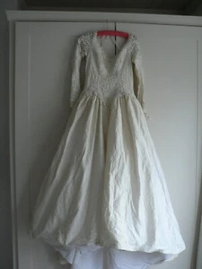 Wedding Dress VINTAGE Raw Silk Renaissance Ruffle Bow Embellished Mori Lee - Picture 1 of 18