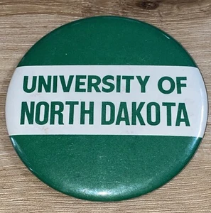 Vintage Sammlerstück UND Fighting Sioux Hawks Pin Button - Bild 1 von 1