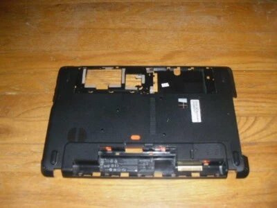 Estojo inferior genuíno + alto-falantes + pés de borracha para laptop Gateway série NE56R - Imagem 1 de 2