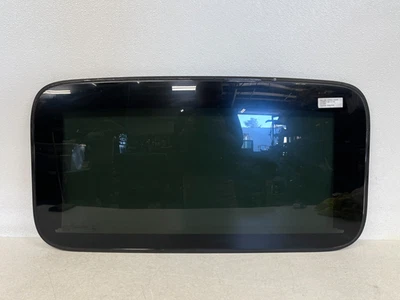 ⭐2020-2025 GMC SIERRA SUNROOF MOONROOF WINDOW GLASS BLACK  TINT OEM LOT2680 - Image 1 of 4