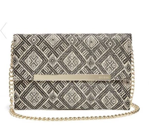 NWT GUESS Sandra Straw Clutch Crossbody Handbag Purse Chain Strap Black Beige - Picture 1 of 4