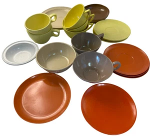 Plastic Melamine Tableware 15 Piece Lot Various Brands Vintage - Picture 1 of 13