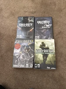 Lot of 4 Call of Duty PC Games Black Ops,Ghosts, #2 And Modern Warfare - Picture 1 of 4