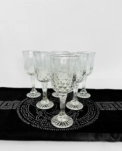 Weingläser Kristallglas Transparent 200 Ml Hochwertig 6 Gläser für 6 Personen - Picture 1 of 4