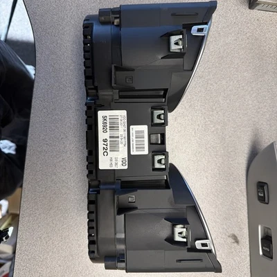 Cuadro de instrumentos velocímetro Volkswagen GTI 2012-13 B5K6920972C Foto 1 de 4