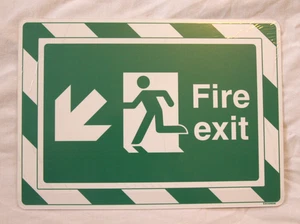 FIRE EXIT Freccia Giù Sinistra - Insegna Plastica Nuova 350x250mm 1mm - Foto 1 di 1