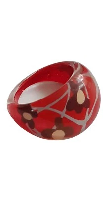 Anillo grueso O P Q 55-58 mm ROJO Vintage LUCITE Burbuja Cúpula Flor Encaje Joyería Foto 1 de 3