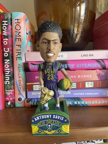 ANTHONY DAVIS NEW ORLEANS PELICANS 2016 SEASON TIC HOLDER MARDI GRAS BOBBLEHEAD Cover