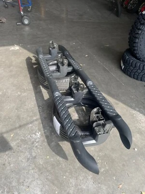 Tablas de correr OEM GM Chevy Silverado 2500 peldaños 84208271 Foto 1 de 4