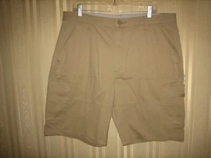 mens wrangler cargo shorts size 38 NWT - Picture 1 of 4