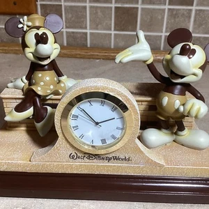 Orologio da scrivania Walt Disney World Topolino e Minnie - OTTIME CONDIZIONI - Foto 1 di 7
