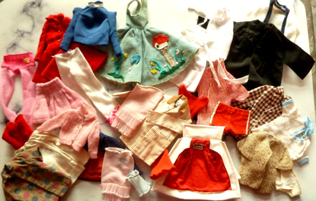 Lote De Roupas Usadas Barbie