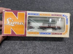 Lima Micro model N Scale #482 In Box, Flat Cars With Pipe Used (N082623-08)