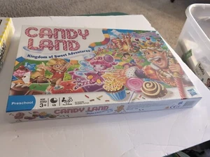 Juego de mesa Candy Land Hasbro 2010 Kingdom of Sweet Adventures nuevo en caja sellado - Imagen 1 de 4