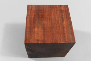 Pluma de madera dura para cuchillos balanzas giratorias en blanco 2,4x2,4x2,4 - Imagen 1 de 3