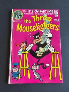 Three Mouseketeers #5 - Cover by Phil Mendez (DC, 1971) Fine - Picture 1 of 3