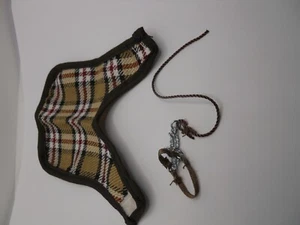 SCHLEICH da BARBAPUFFO CAVALLI 42118 KIT EQUESTRE Decke braun kariert HORSECLUB - Imagen 1 de 1