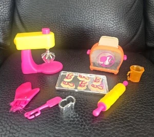 Vtg Barbie Toaster & Stand Mixer For Play Cookie Sheet Cutter Mitt Rolling Pin - Picture 1 of 3
