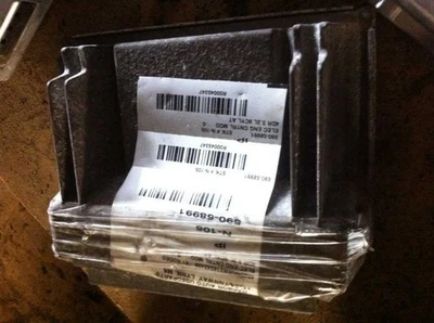 01 ISUZU RODEO ENGINE ECM ELECTRONIC CONTROL MODULE 3.2 LITER 6 CYLINDER - Image 1 of 4