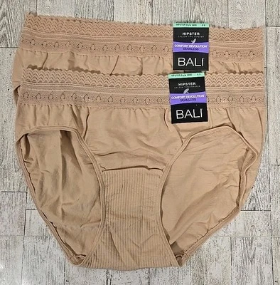 Bali Hipster 8/9 Comfort Revolution Seamless Calzon Tipo Beige #2990 Lot of 2 - Image 1 of 4