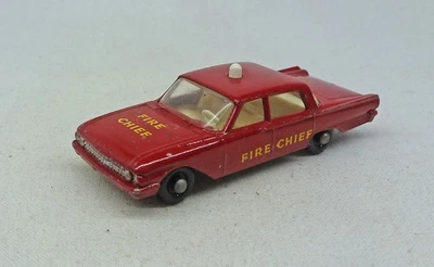 Lesney Matchbox Toys MB59b Ford Fairlane Fire Chief Car - Изображение 1 из 2