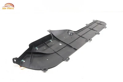 2009 - 2016 BMW Z4 E89 lado esquerdo sob o corpo capa protetora contra respingos fabricante de equipamento original - Imagem 1 de 4