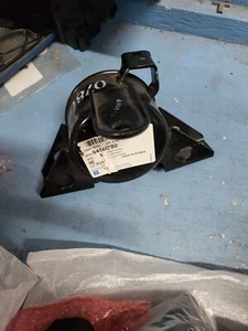 GENUINE NEW CHEVROLET SPARK 1.0 RIGHT ENGINE MOUNTING 95640780 - Picture 1 of 3
