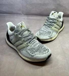 Scarpe da corsa Adidas Ultraboost 1.0 DNA unisex UK 8.5 traspiranti comode - Foto 1 di 17