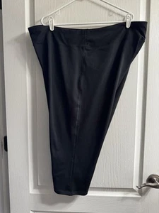 JMS Just My Size Plus Size 4X 26 - 28 Capri Yoga Pants Black Exercise EUC - Picture 1 of 9