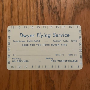 DWYER FLYING SERVICE ( BUDDY HOLLY ) KUNDENKARTE, MASON CITY, IOWA, NOS, RARE - Bild 1 von 3