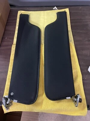 Parasoles negros originales GM 1969 Pontiac Bonneville. GRAN PREMIO, CATALINA? Foto 1 de 4