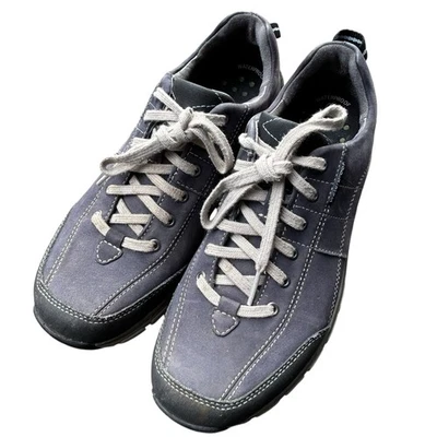 Clarks Walking Shoes Women’s 8M Wave Sneakers Blue Leather Low Top Waterproof - Image 1 of 4