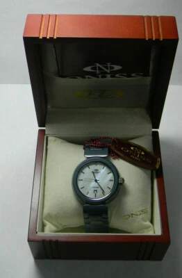 Reloj para dama ONISS ON7703-L gris cerámica y madreperla esfera fecha 40 mm con caja Foto 1 de 4
