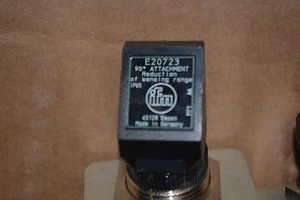 (8) ifm Glasfaser Winkelstützen (mit Halterung) E20723 - Bild 1 von 5