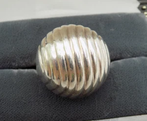 Vintage Modernist Sterling Silver Domed Ribbed Ring Sz 6 3D 7 Grams - Picture 1 of 7