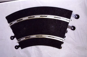 1:32 SCALEXTRIC SCX STANDARD CURVE TRACK SECTION SINGLE NEW 84000 ANALOG BULK - Picture 1 of 2