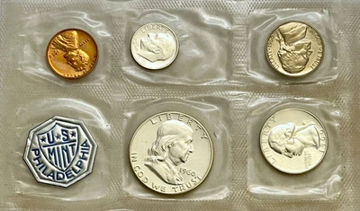 1960 US Mint Set Philadelphia Originally Sealed Packaging No Papers - Image 1 of 2