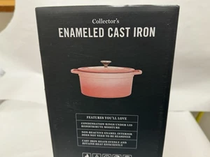 Nueva Cazuela Redonda Martha Stewart Coleccionista 6 Cuartos Rosa Esmaltado Hierro Fundido - Imagen 1 de 5