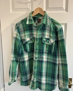 Quiksilver Men’s Checked Green Shirt Size Small - Picture 1 of 10
