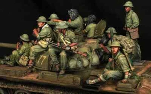 Kit maquette résine 1/35 guerre du Vietnam NVA tank rider 10 figurines non assemblées non peintes - Photo 1 sur 2